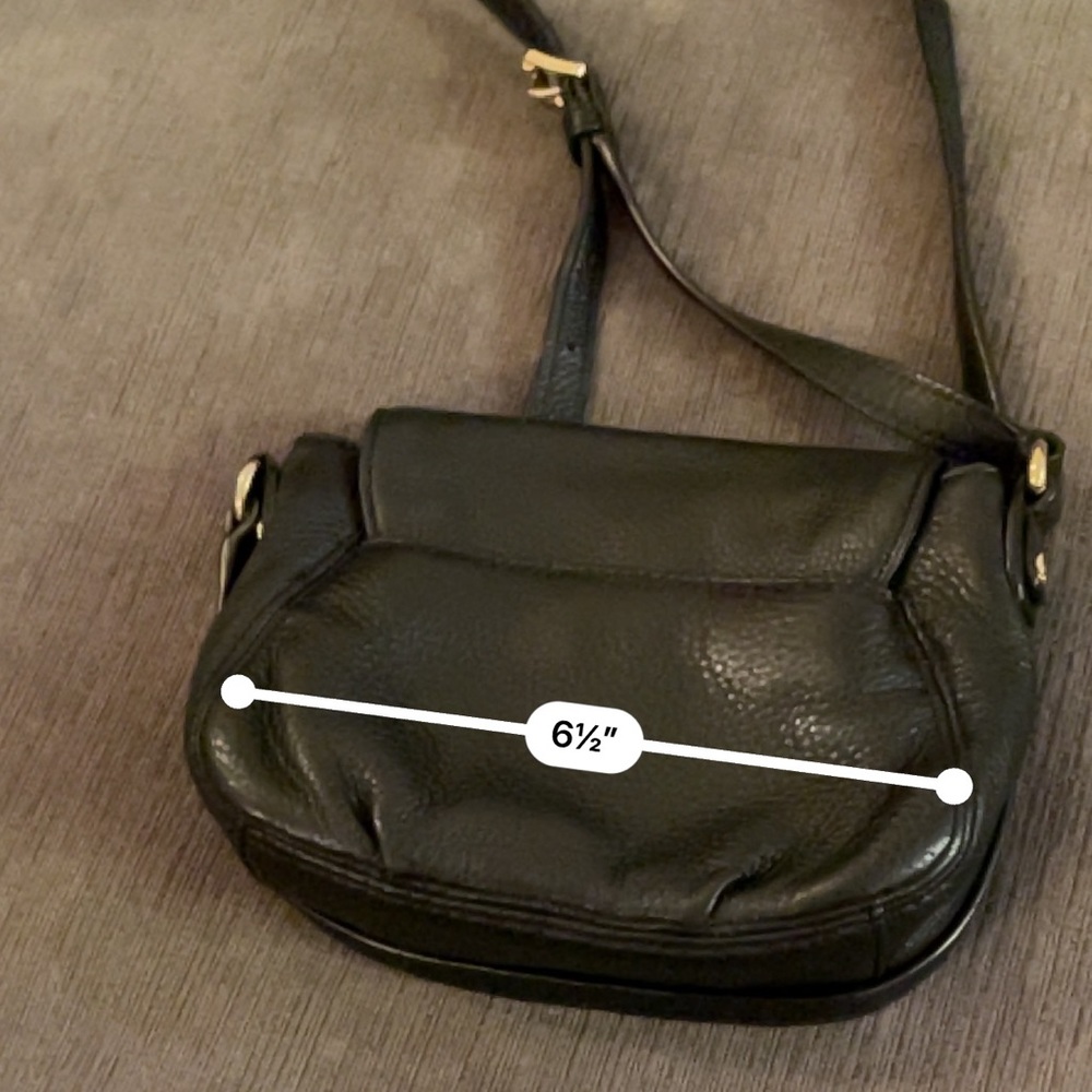 Authentic Michael Kors Small Leather Crossbody - Picture 6 of 10